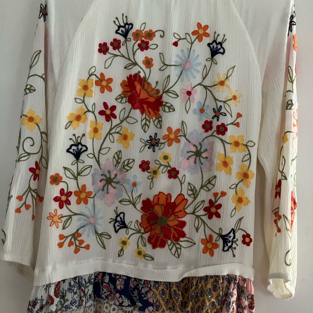 John + Mark Women's Embroidered Tunic Top Lace Trim Puff Sleeve White Sz Medium